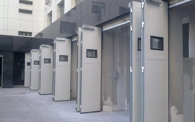 柳林縣晉柳雜糧開發(fā)公司折疊工業(yè)門