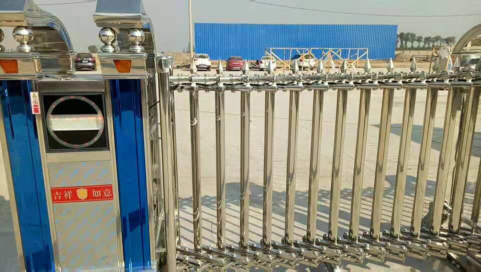 2018年10月平遙康華紙業(yè)有限公司伸縮門工地案例